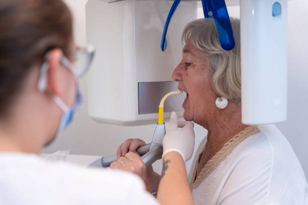 Best Dentist for Tooth Abscess  in Woodland Park, NE